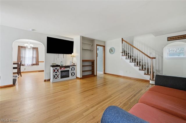 369 E 46th Street, Lorain, OH 44052
