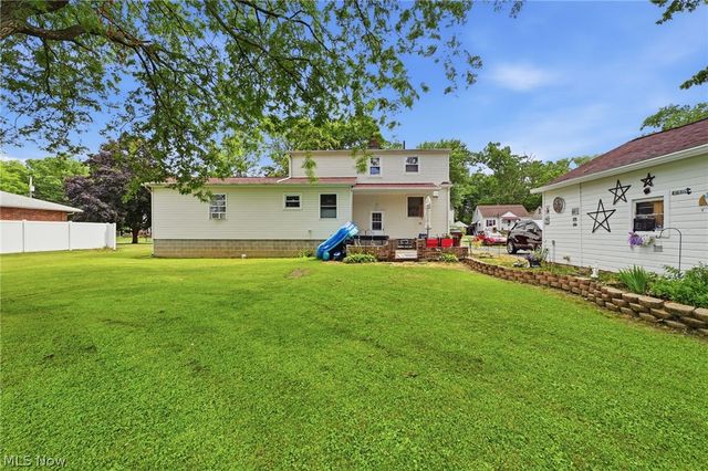 369 E 46th Street, Lorain, OH 44052