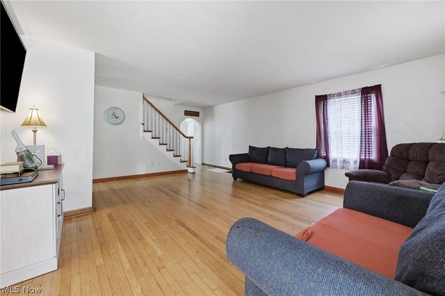 369 E 46th Street, Lorain, OH 44052