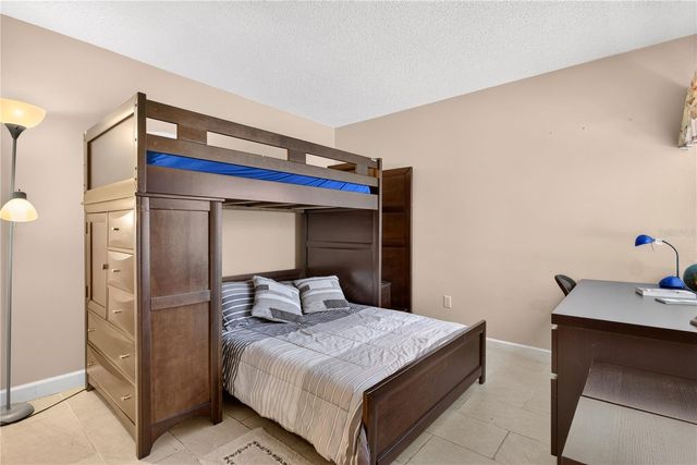 3276 CANDLE RIDGE COURT 202, Orlando, FL 32822
