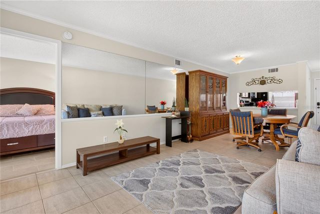 3276 CANDLE RIDGE COURT 202, Orlando, FL 32822