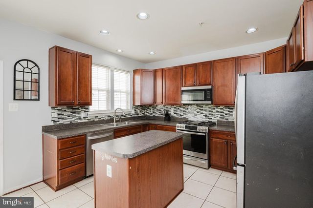 3086 RAKING LEAF DR, Abingdon, MD 21009