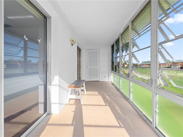 93 Spring Lake Drive 206, Vero Beach, FL 32962