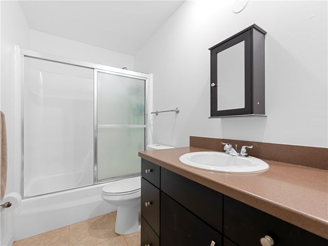 93 Spring Lake Drive 206, Vero Beach, FL 32962