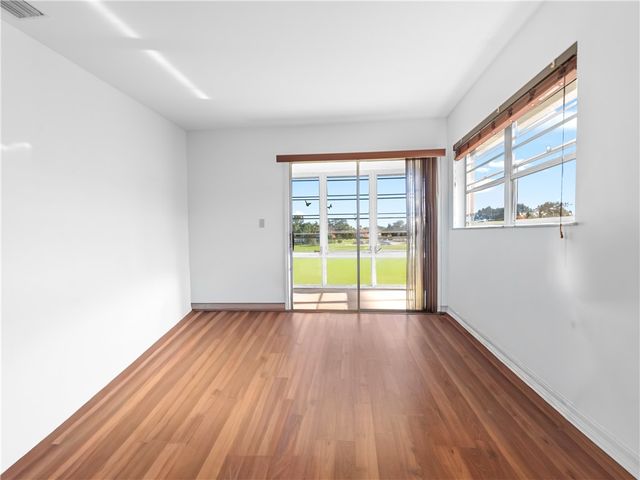 93 Spring Lake Drive 206, Vero Beach, FL 32962