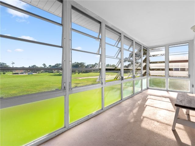 93 Spring Lake Drive 206, Vero Beach, FL 32962