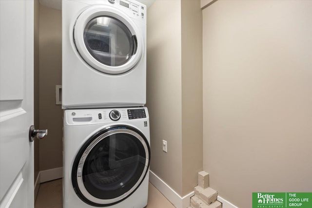 4010 Harney Street, Omaha, NE 68131