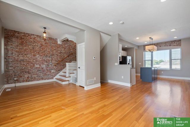 4010 Harney Street, Omaha, NE 68131