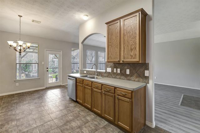 2013 Lulach Lane, Conroe, TX 77301