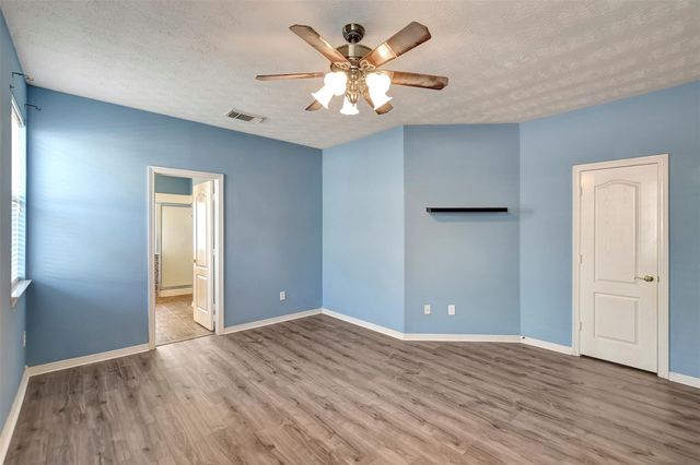 2013 Lulach Lane, Conroe, TX 77301