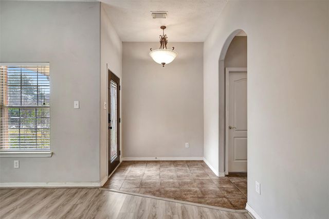 2013 Lulach Lane, Conroe, TX 77301