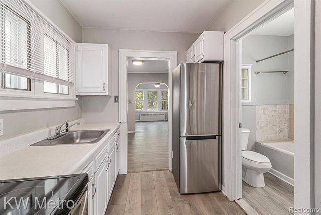 508 West Parkdale Avenue, Royal Oak, MI 48073