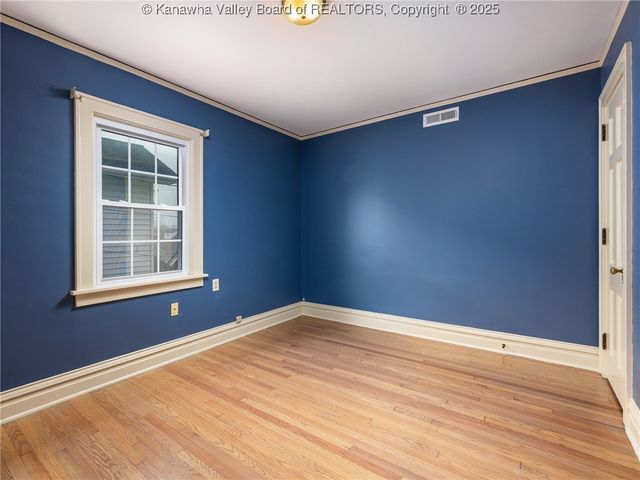 3301 Kanawha Avenue SE, Charleston, WV 25304