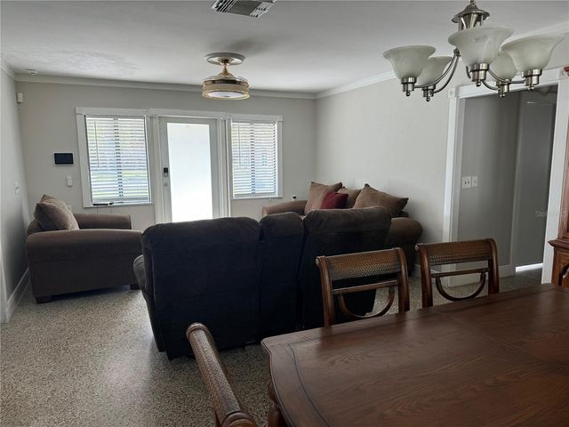 2331 W OAK STREET, Kissimmee, FL 34741