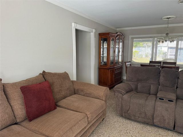 2331 W OAK STREET, Kissimmee, FL 34741