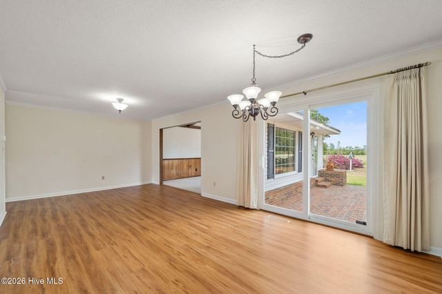 6542 S Nc 41 Highway, Wallace, NC 28466