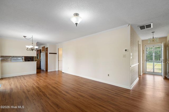 6542 S Nc 41 Highway, Wallace, NC 28466