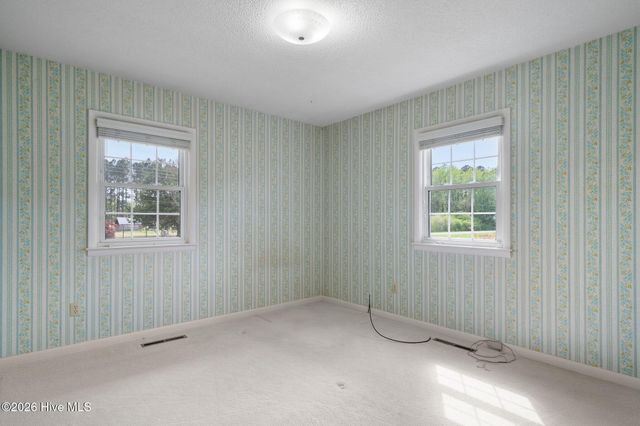 6542 S Nc 41 Highway, Wallace, NC 28466