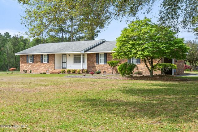 6542 S Nc 41 Highway, Wallace, NC 28466