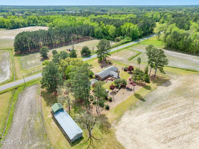 6542 S Nc 41 Highway, Wallace, NC 28466