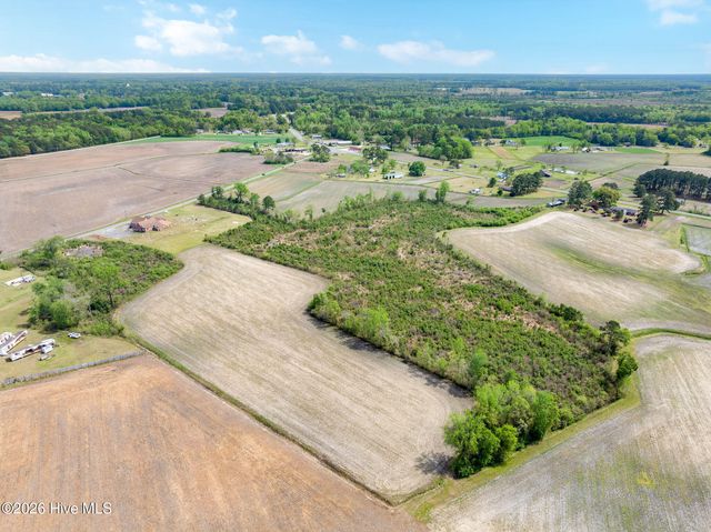 6542 S Nc 41 Highway, Wallace, NC 28466