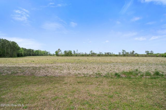 6542 S Nc 41 Highway, Wallace, NC 28466