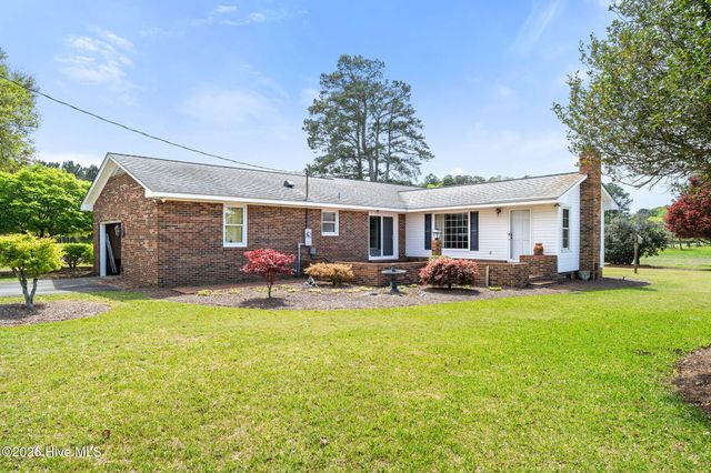 6542 S Nc 41 Highway, Wallace, NC 28466
