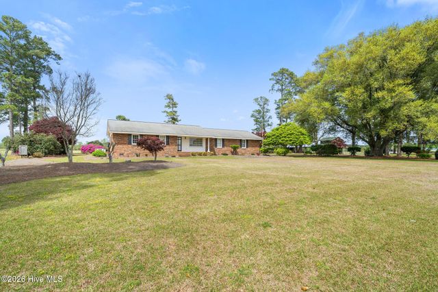 6542 S Nc 41 Highway, Wallace, NC 28466
