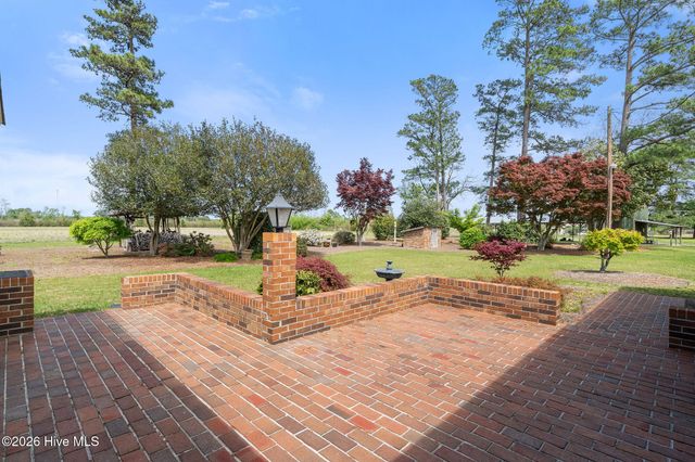 6542 S Nc 41 Highway, Wallace, NC 28466