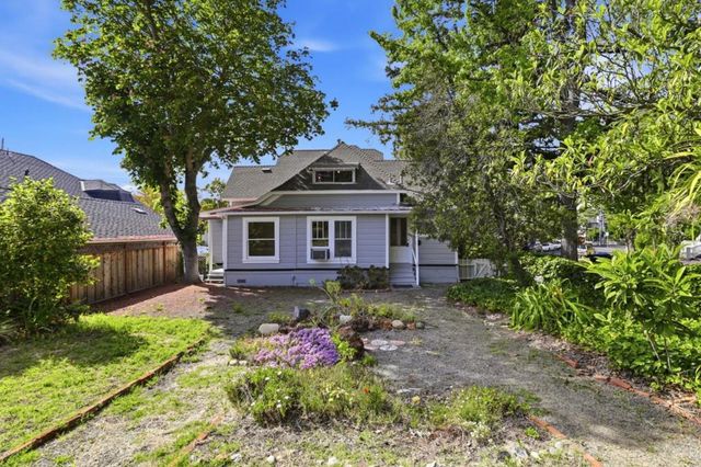 54 Whitney Avenue, Los Gatos, CA 95030