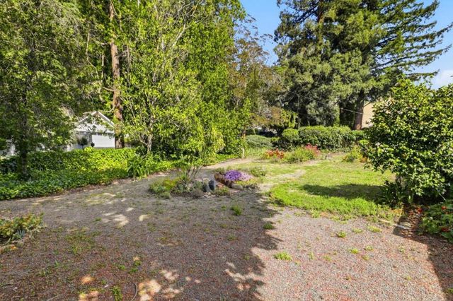 54 Whitney Avenue, Los Gatos, CA 95030