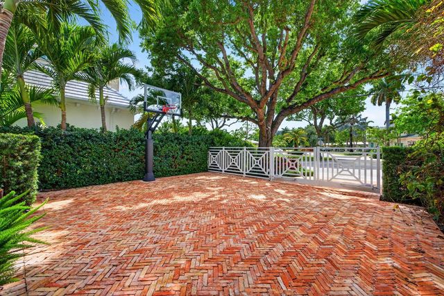 1900 Intracoastal Drive, Fort Lauderdale, FL 33305