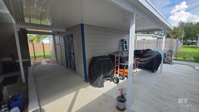 1948 Ridgewood Drive, Lillian, AL 36549