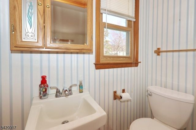 130 Warrenville Rd, Green Brook Twp., NJ 08812