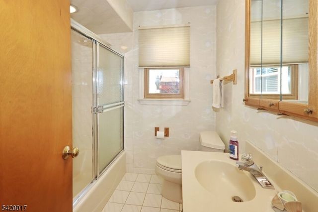 130 Warrenville Rd, Green Brook Twp., NJ 08812