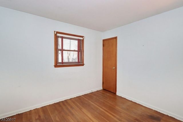 130 Warrenville Rd, Green Brook Twp., NJ 08812