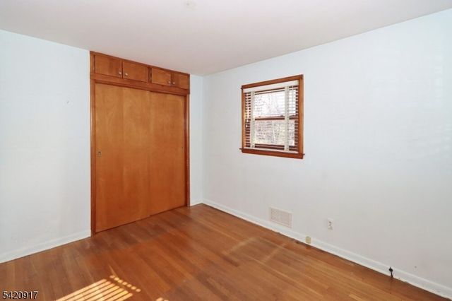 130 Warrenville Rd, Green Brook Twp., NJ 08812