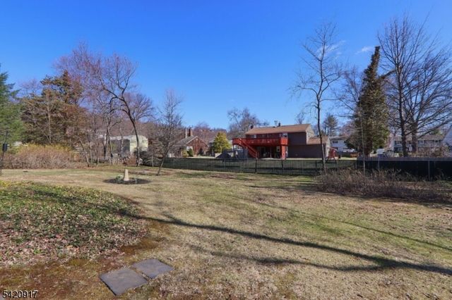 130 Warrenville Rd, Green Brook Twp., NJ 08812