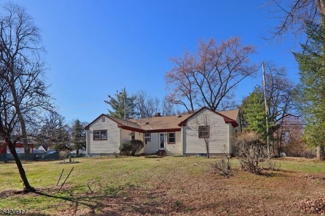 130 Warrenville Rd, Green Brook Twp., NJ 08812