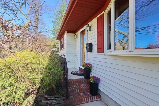 130 Warrenville Rd, Green Brook Twp., NJ 08812