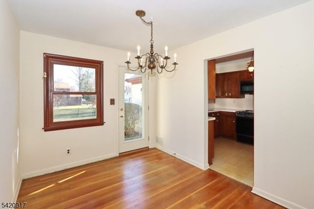 130 Warrenville Rd, Green Brook Twp., NJ 08812