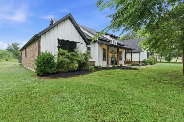 205 Deer Glade Court, Azle, TX 76020