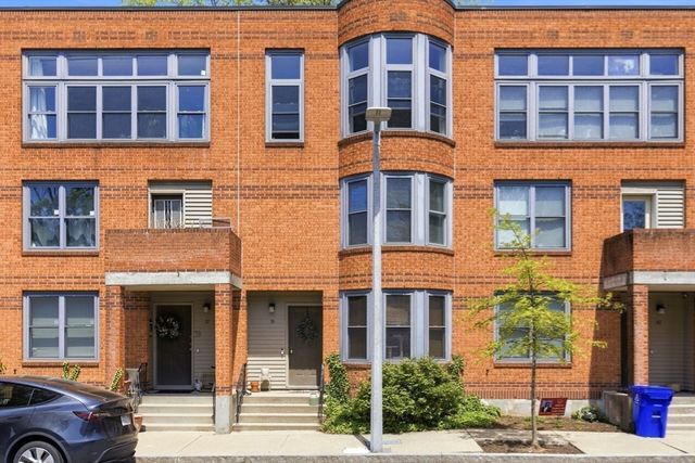 35 Ellingwood 35, Boston, MA 02120