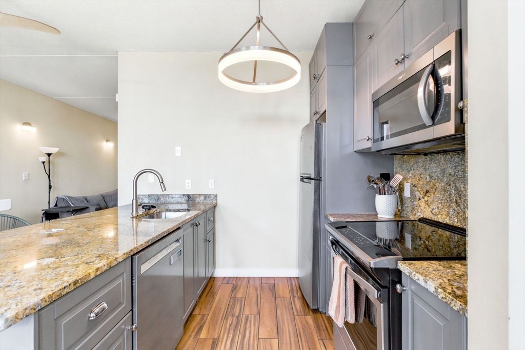 35 Ellingwood 35, Boston, MA 02120