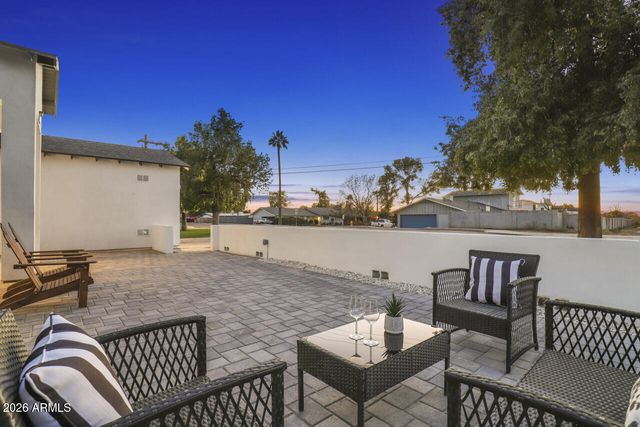 3031 N 52ND Street, Phoenix, AZ 85018