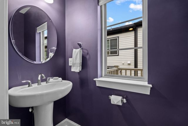 2840 RED STAR LN, Alexandria, VA 22303
