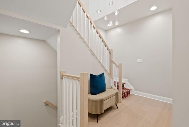 2840 RED STAR LN, Alexandria, VA 22303