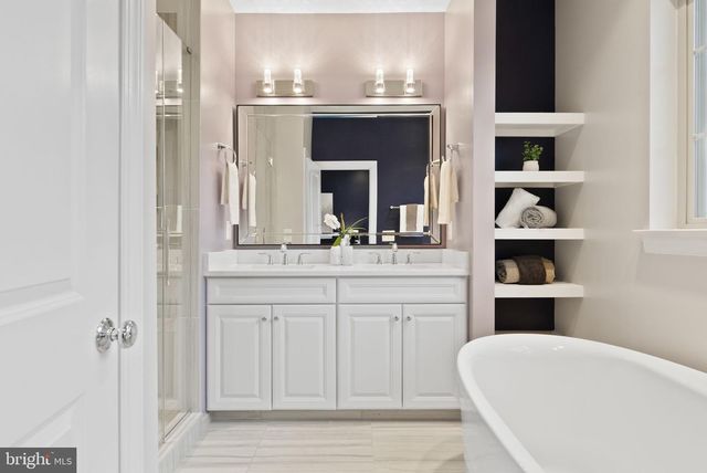 2840 RED STAR LN, Alexandria, VA 22303