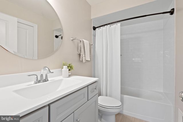 2840 RED STAR LN, Alexandria, VA 22303