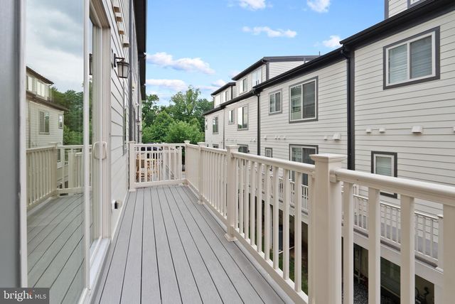 2840 RED STAR LN, Alexandria, VA 22303